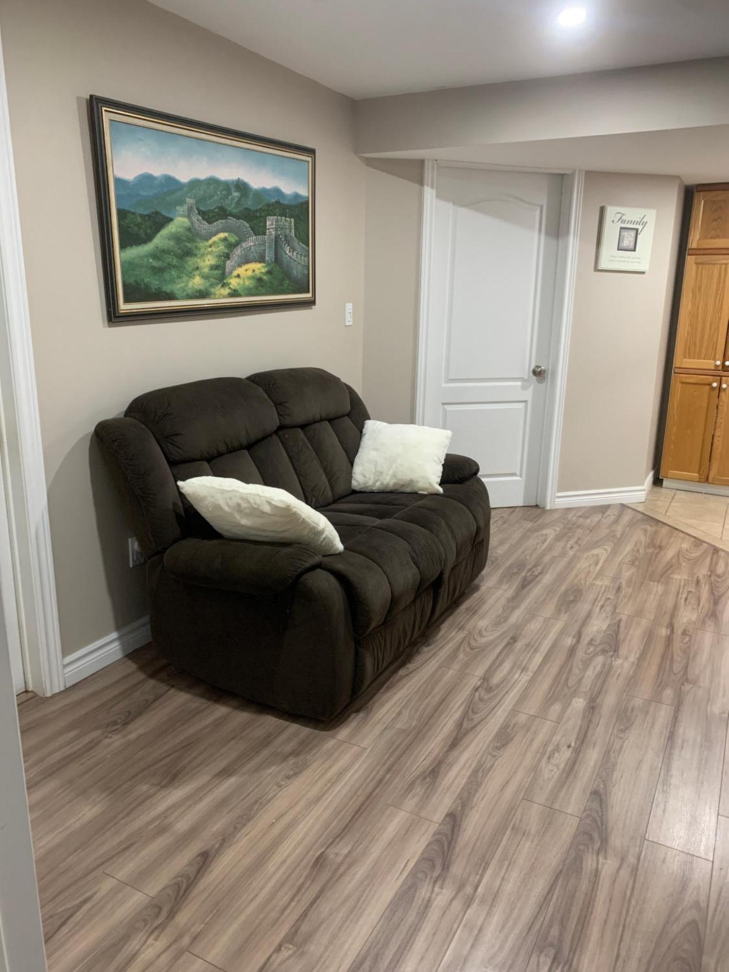 1 Room In A Cozy And Beautiful Basement Guelph Exterior photo